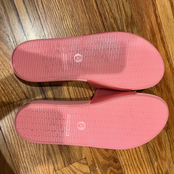 Sandals - Picture 2 of 3